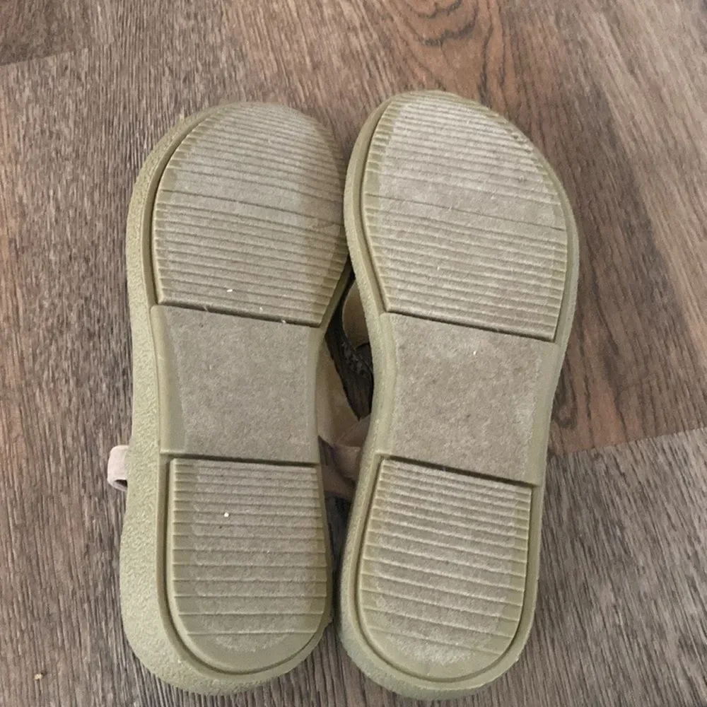 Italina sandals size 8